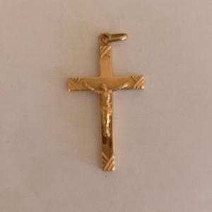 18kt. Gold Cross Pendant